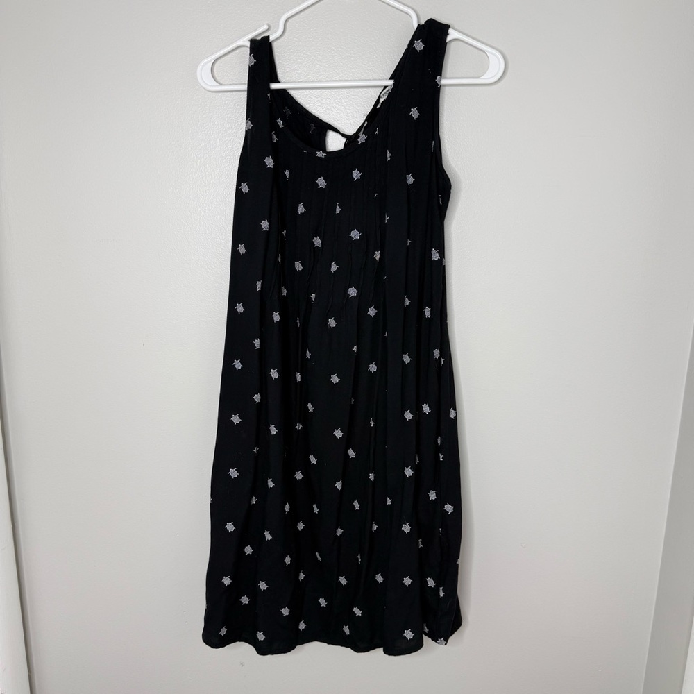Sonoma women’s small sleeveless black Turtle dress pockets vacation beach knee